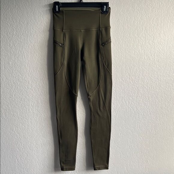 lululemon athletica Pants - Like New! Lululemon Dark Olive High-Waisted Leggings in Size 4